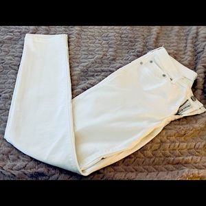 White ankle jeans